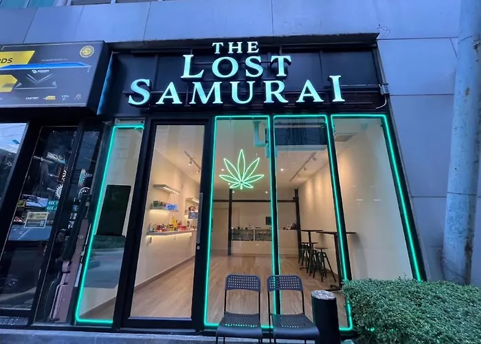 Comfortable Studio, Walk To Bts, Free Wi-fi, Great Location *