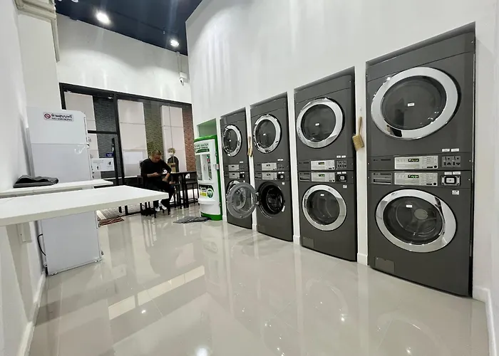 Comfortable Studio, Walk To Bts, Free Wi-fi, Great Location * Bangkok