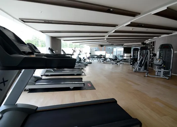 Comfortable Studio, Walk To Bts, Free Wi-fi, Great Location *