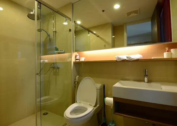 Апартаменты Comfortable Studio, Walk To Bts, Free Wi-fi, Great Location Бангкок
