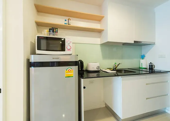 Апартаменты Comfortable Studio, Walk To Bts, Free Wi-fi, Great Location